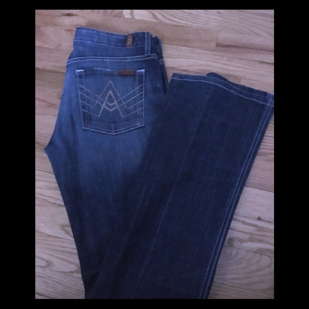 EUC 7FAM “A” back jeans. Sz 29